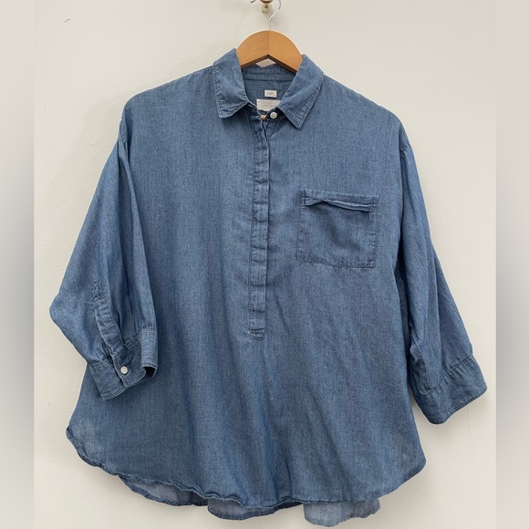 LOFT Tops - Ann Taylor LOFT chambray blue shirt blouse top softened denim L large